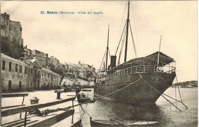 22. Mahón (Menorca).- Vista del muelle