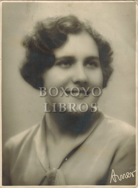 Fotografía de una mujer por el fotógrafo Amer (Madrid)